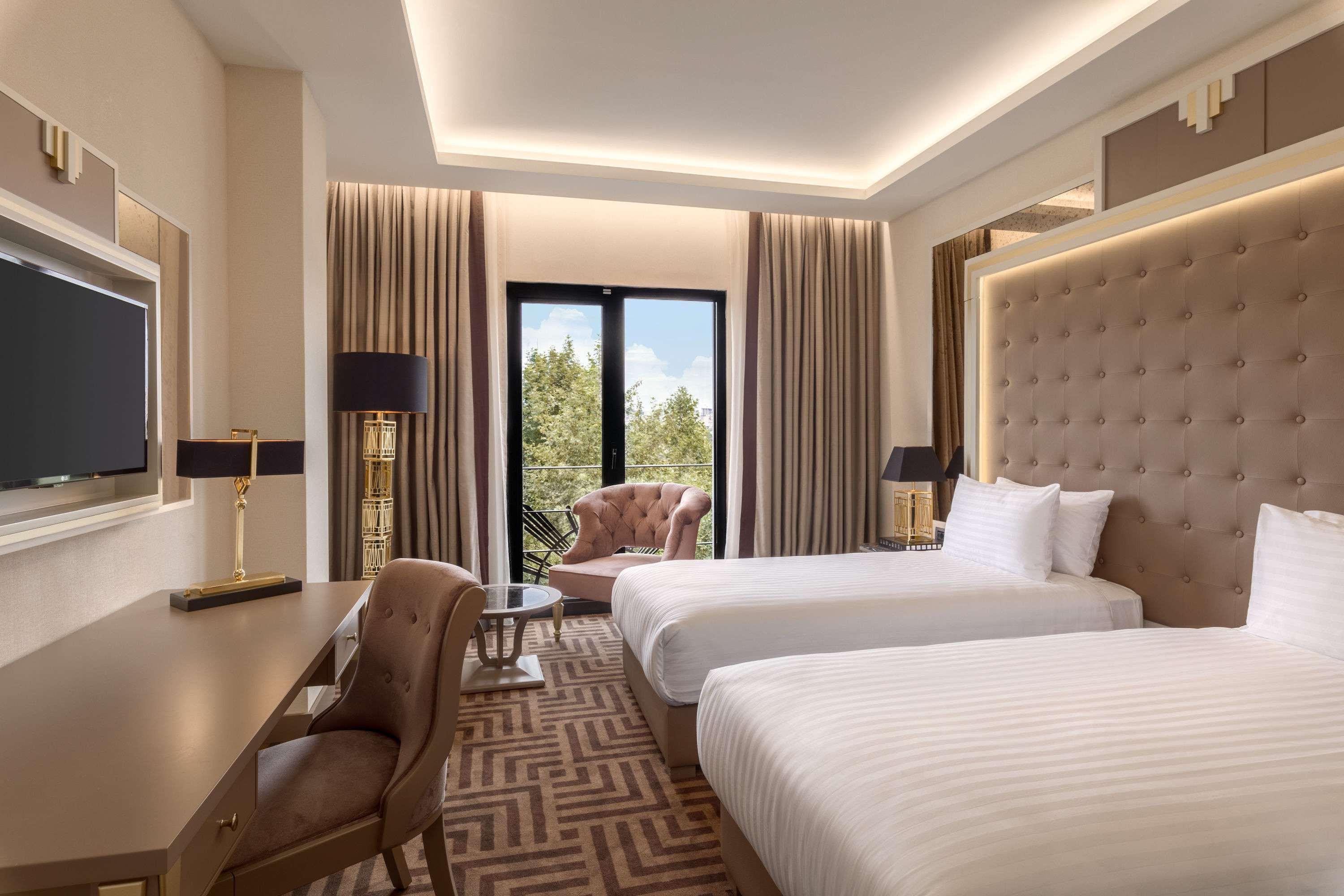 Ramada By Wyndham Golden Horn Hotel 4*